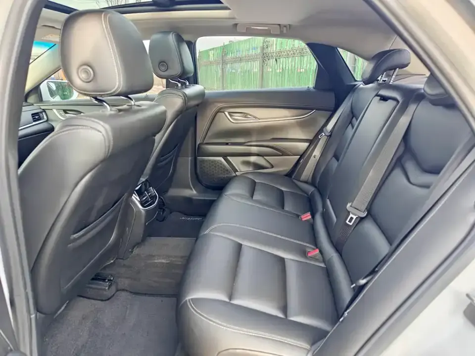 Cadillac XTS