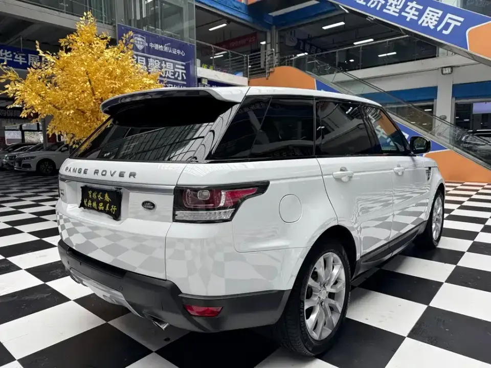 Land Rover Sport