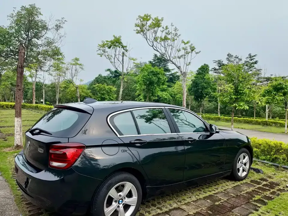 BMW 1 Series (Import)
