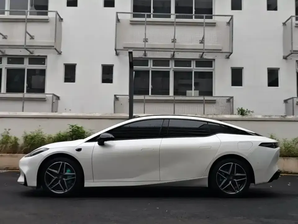 Hyper GT