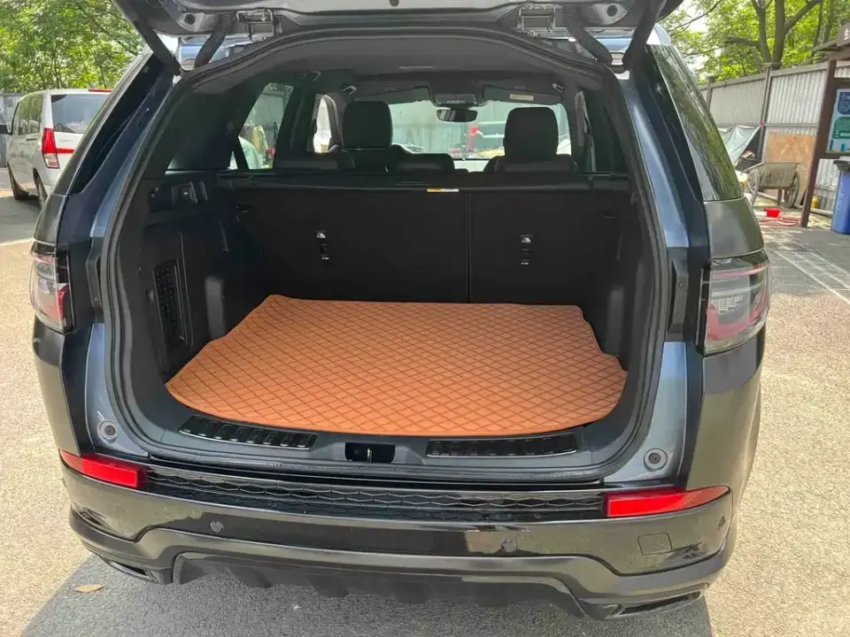 Land Rover Discovery Sport Hybrid