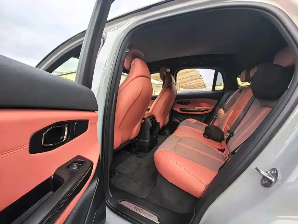 Nio EC6