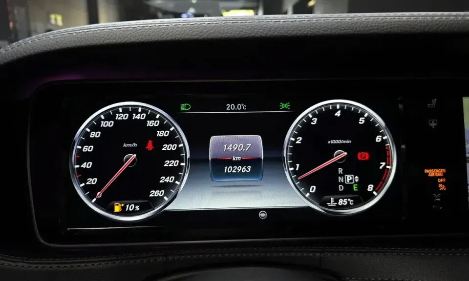 Mercedes-Benz S-Class