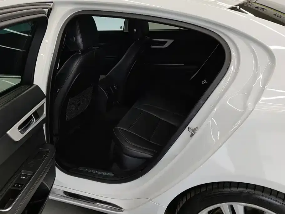 Jaguar XEL