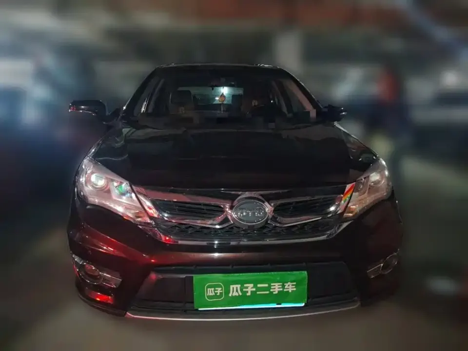 BYD S7