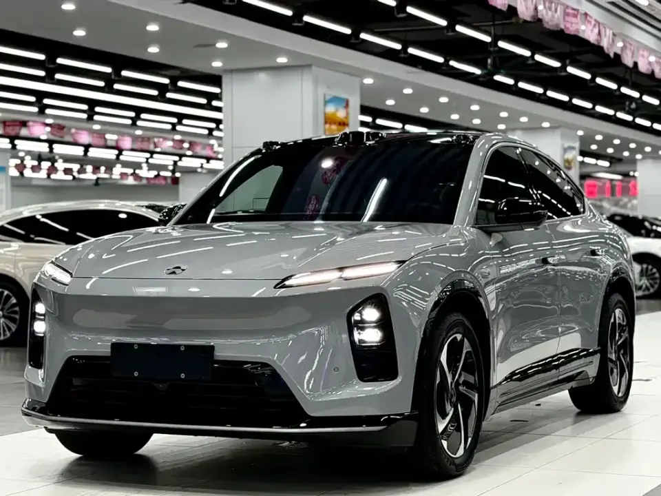 Nio EC6