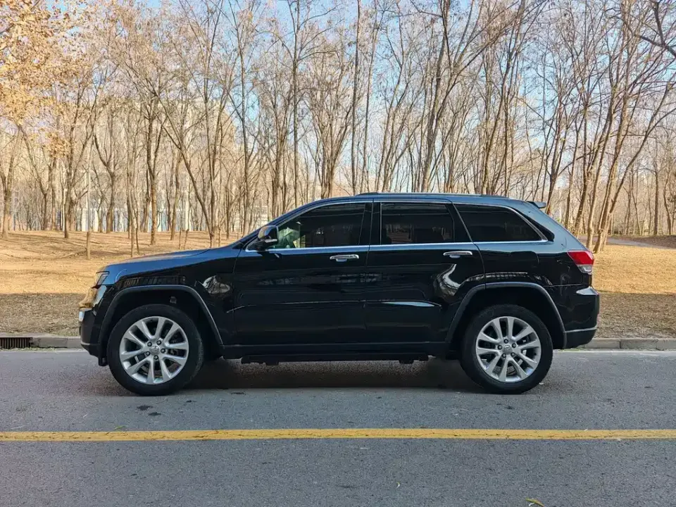 Jeep Grand Cherokee (Import)
