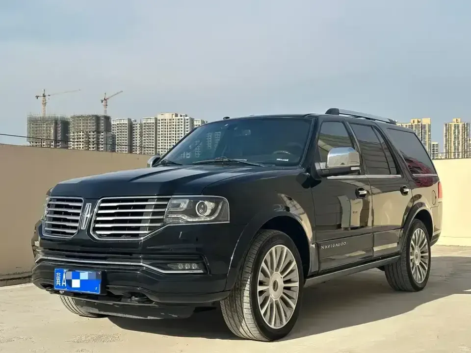 Lincoln Navigator