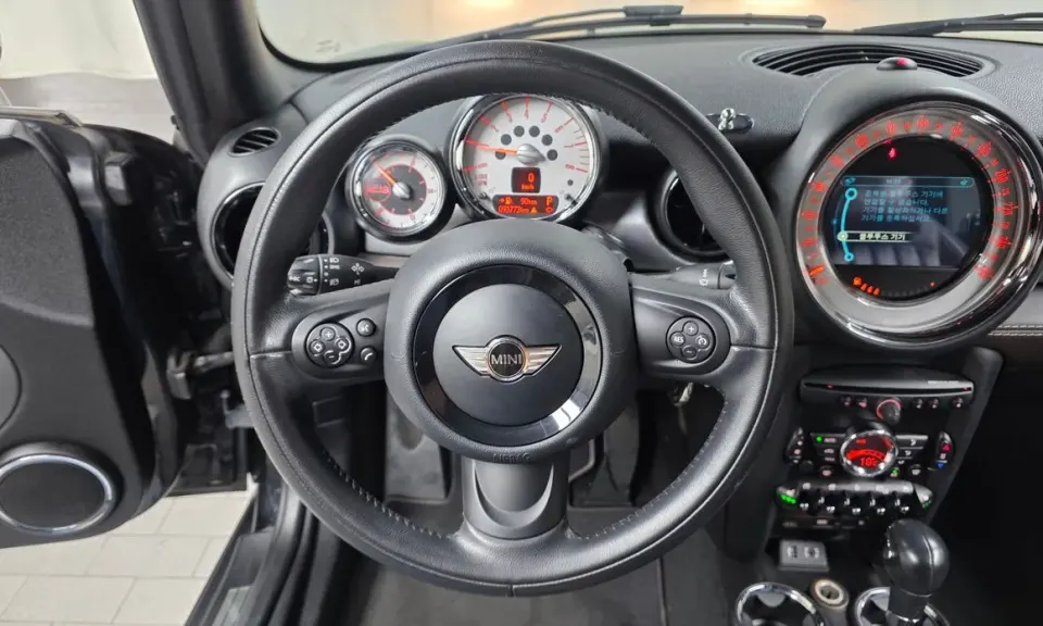 MINI Cooper Convertible