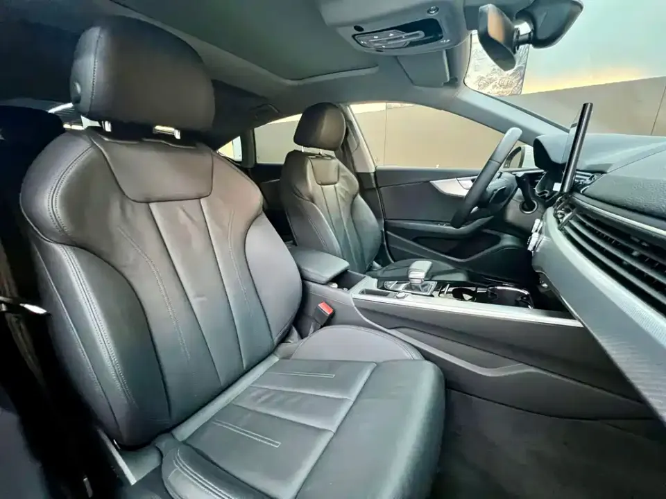 Audi A5 (Import)