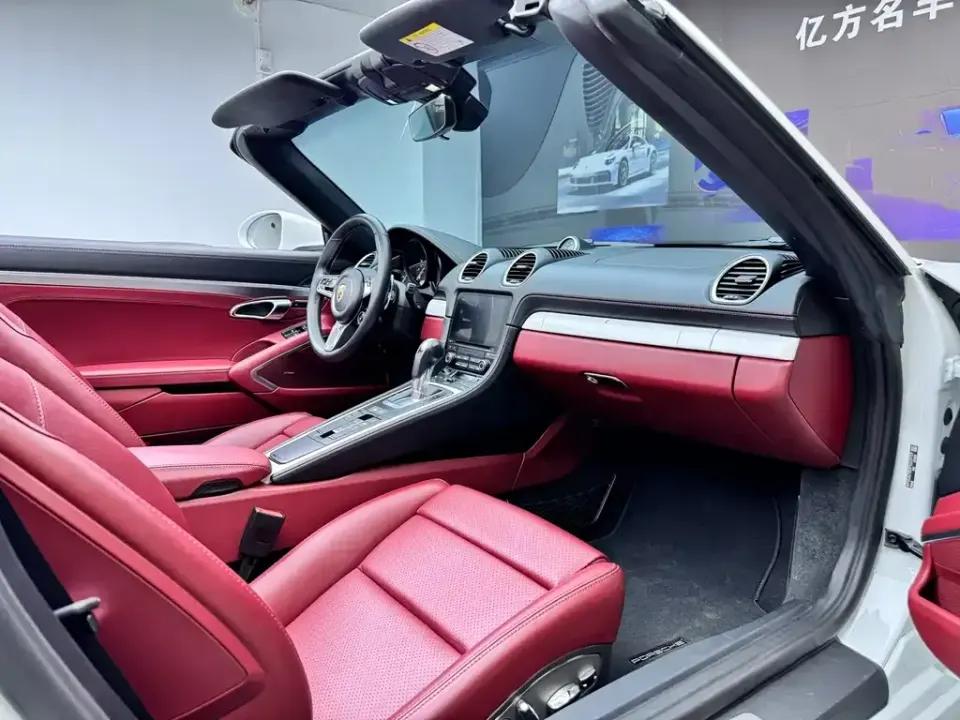 Porsche 718