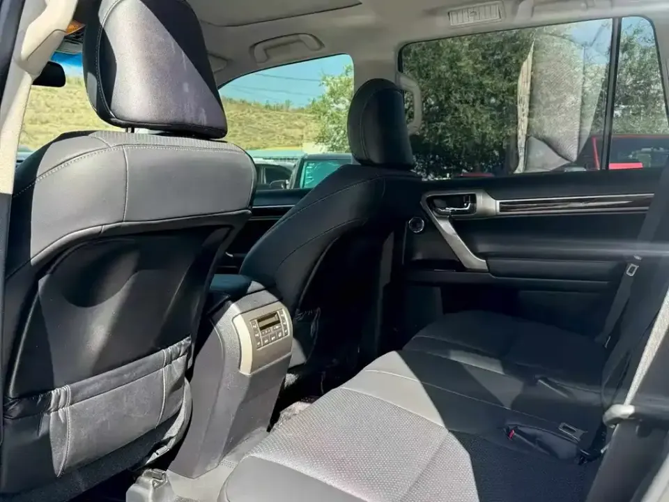 Lexus GX