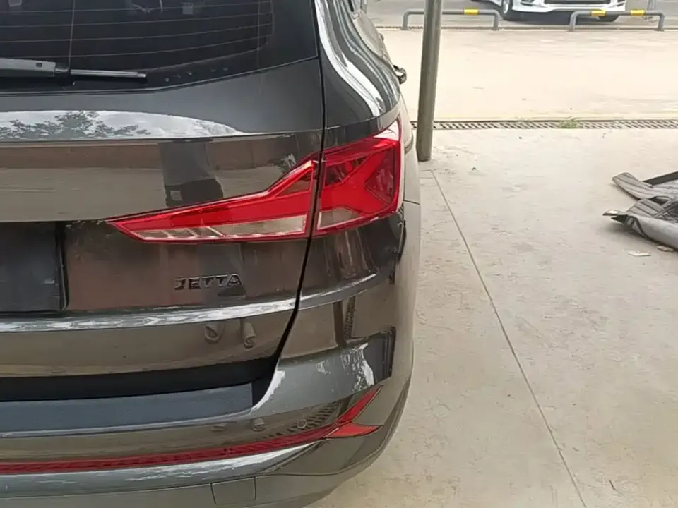 Jetta VS7