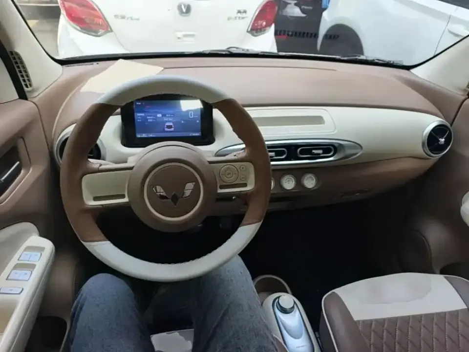 Wuling MINIEV