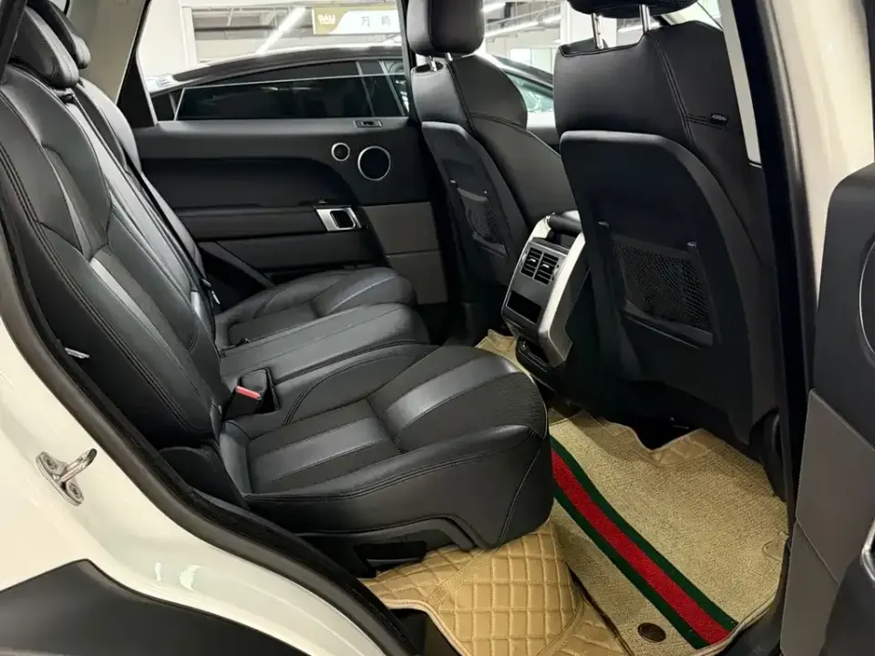 Land Rover Sport