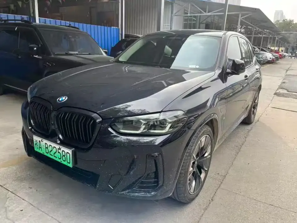 BMW iX3