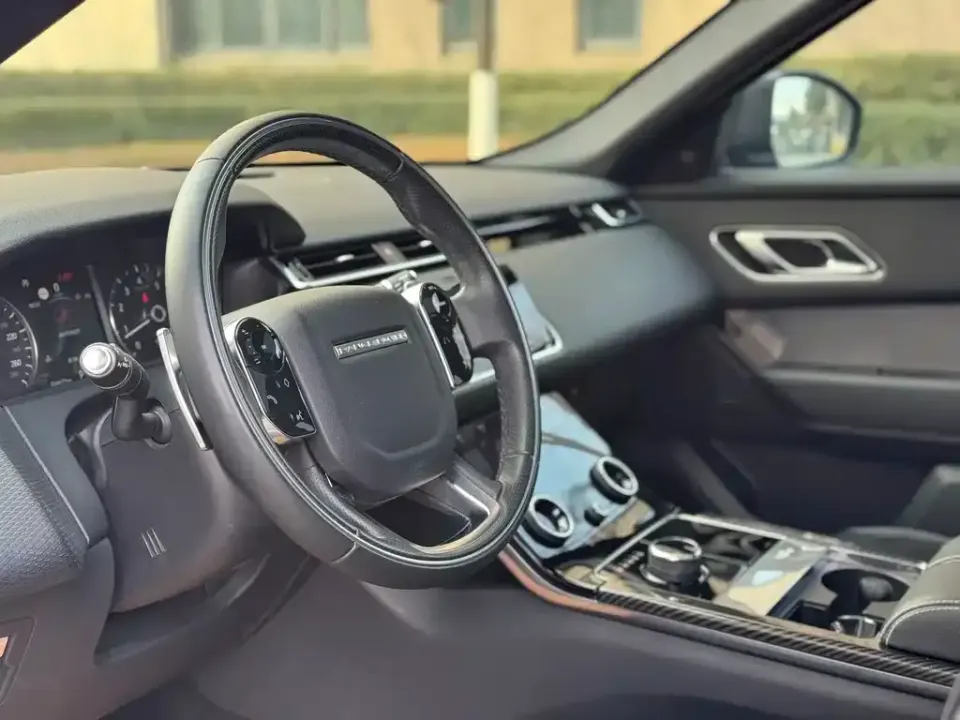 Land Rover Velar