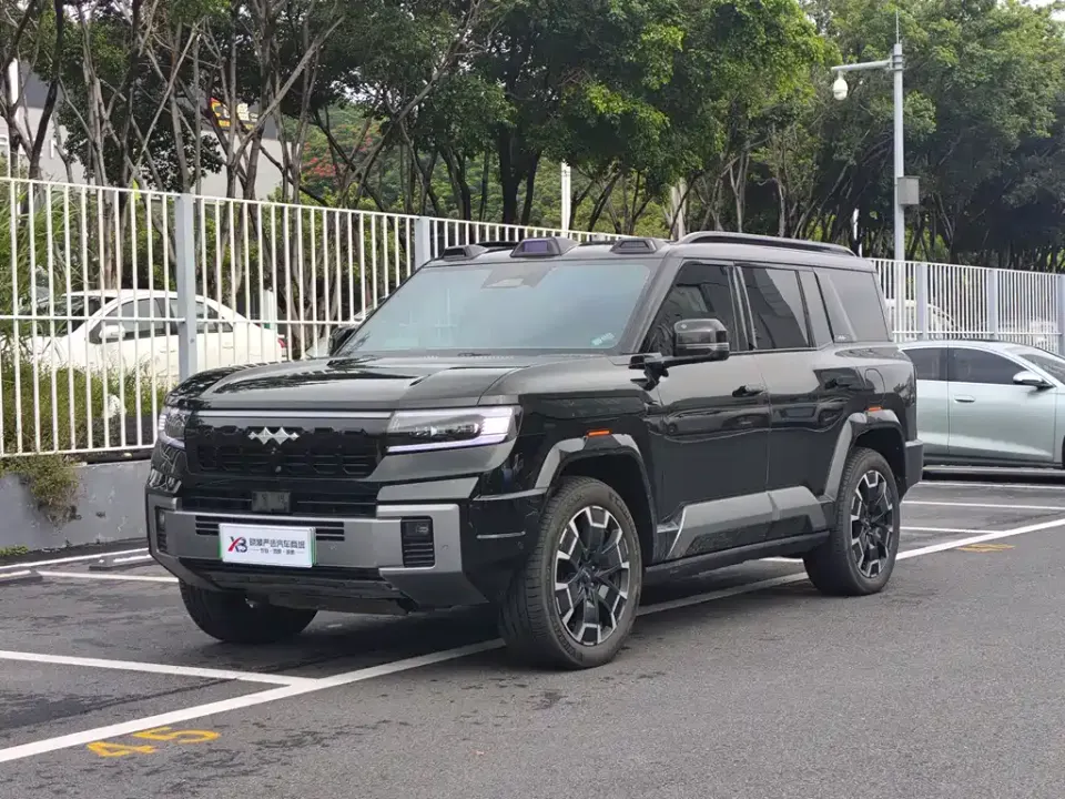 Fang Cheng Bao Leopard 8