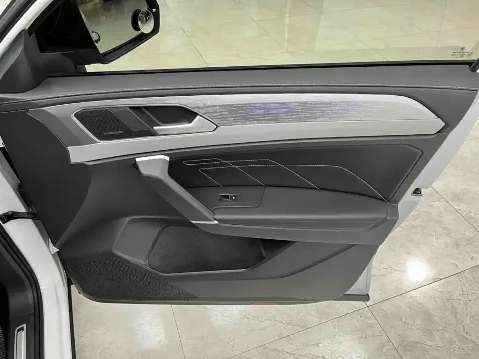 Volkswagen X