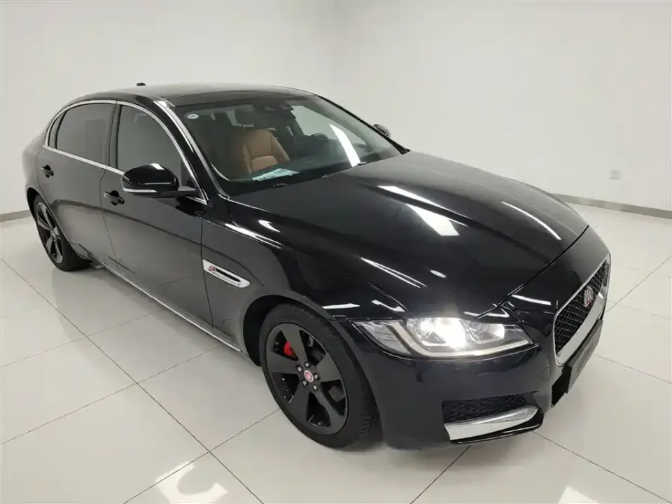 Jaguar XFL