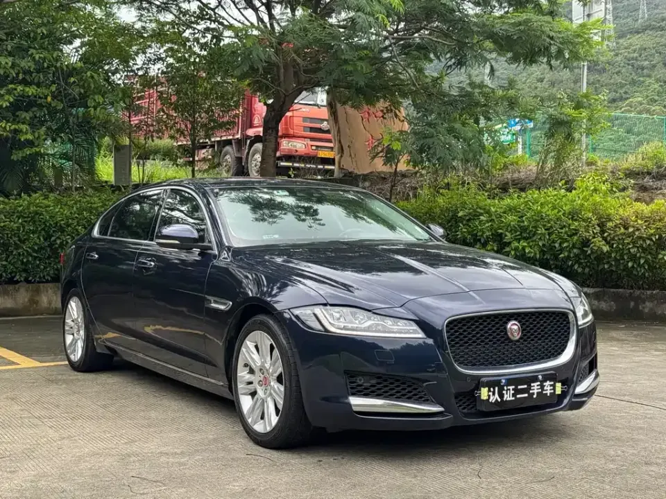 Jaguar XFL