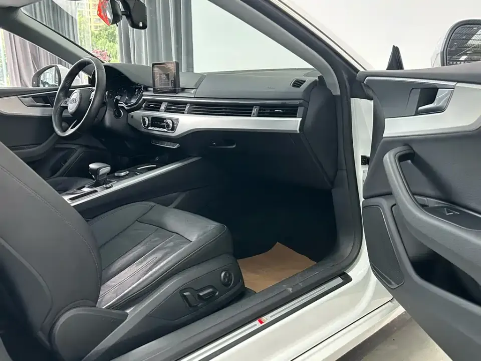 Audi A5 (Import)