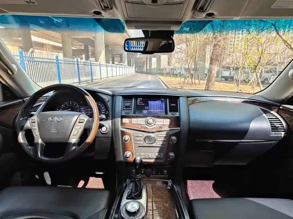 Infiniti QX