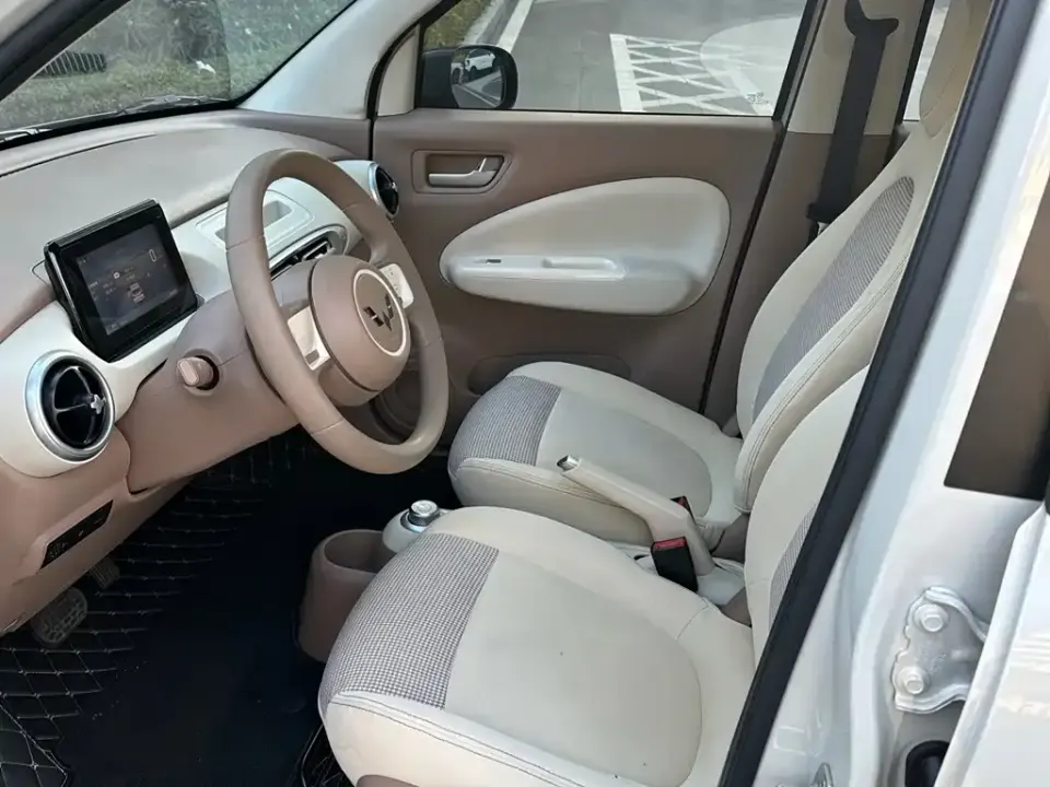 Wuling MINIEV