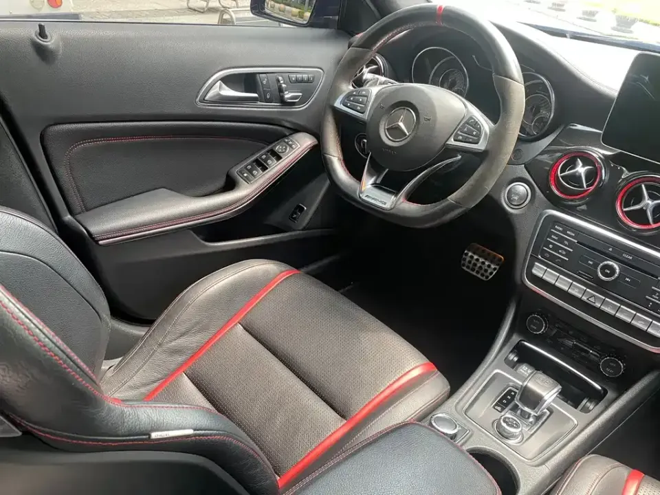 Mercedes-Benz GLA AMG