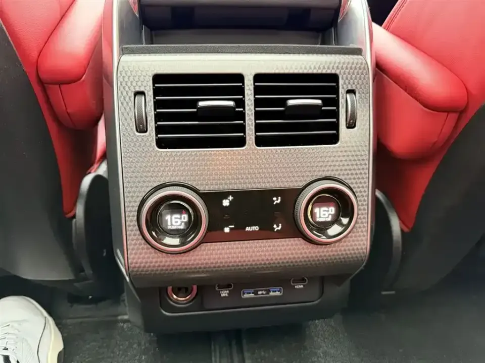 Land Rover Sport