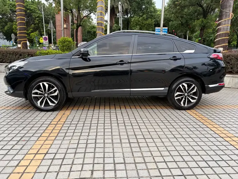 Venucia T90