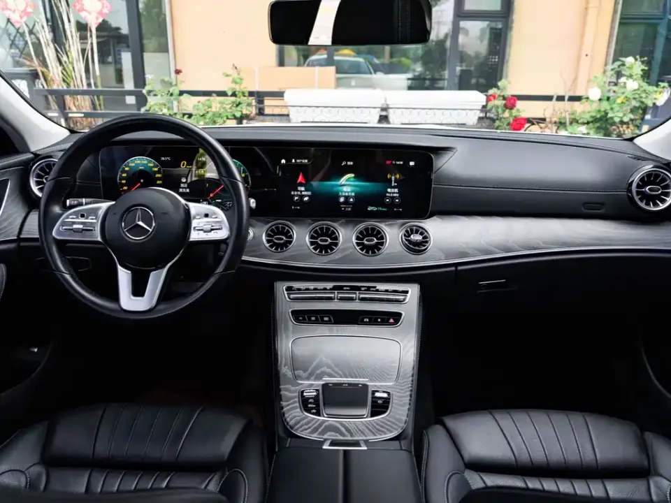 Mercedes-Benz CLS
