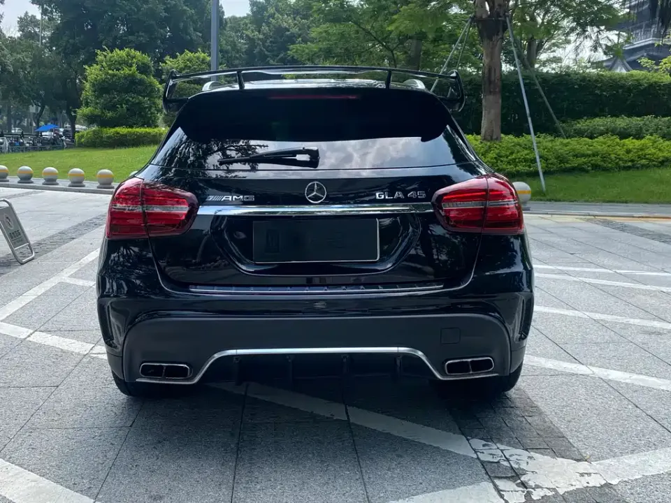 Mercedes-Benz GLA AMG