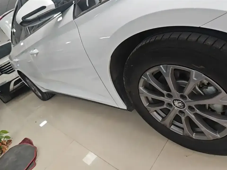 BYD Qin L