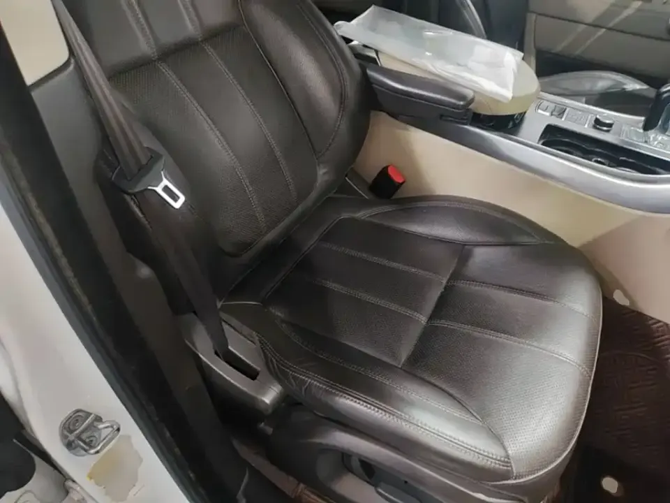 Land Rover Sport