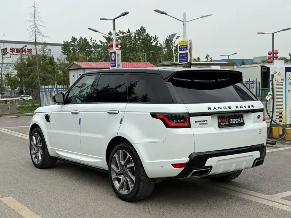 Land Rover Sport