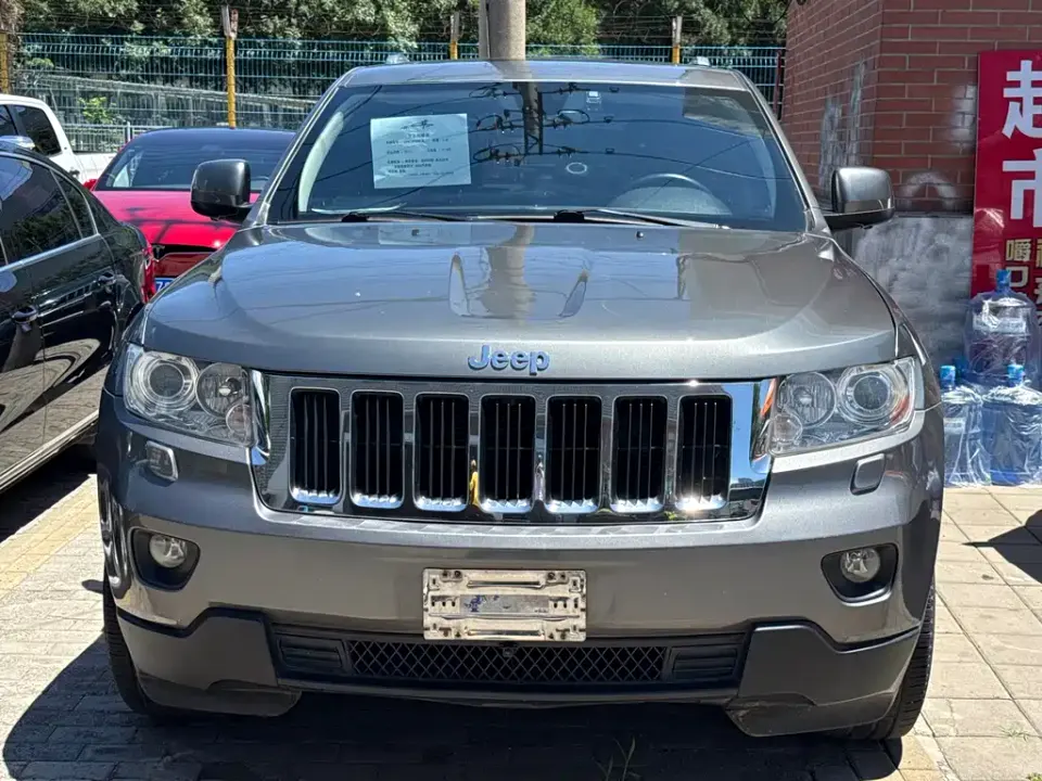 Jeep Grand Cherokee (Import)
