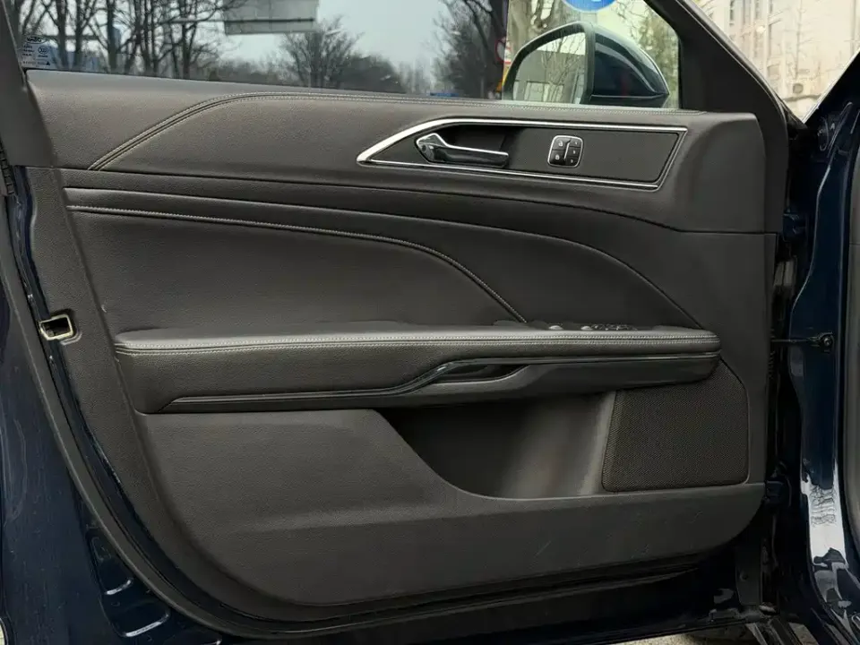 Ford Taurus