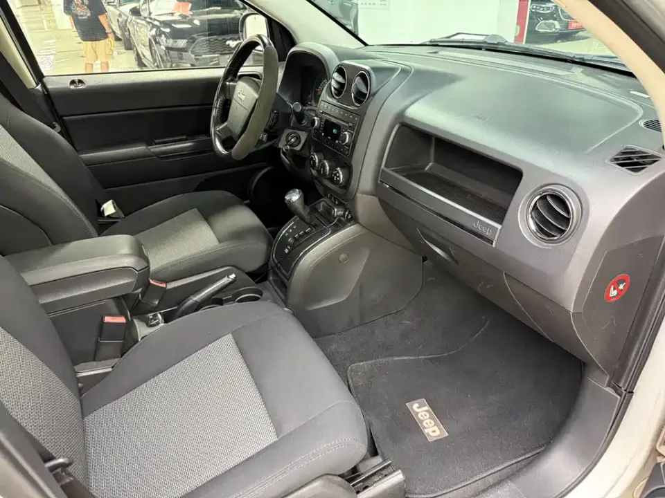 Jeep Compass (Import)