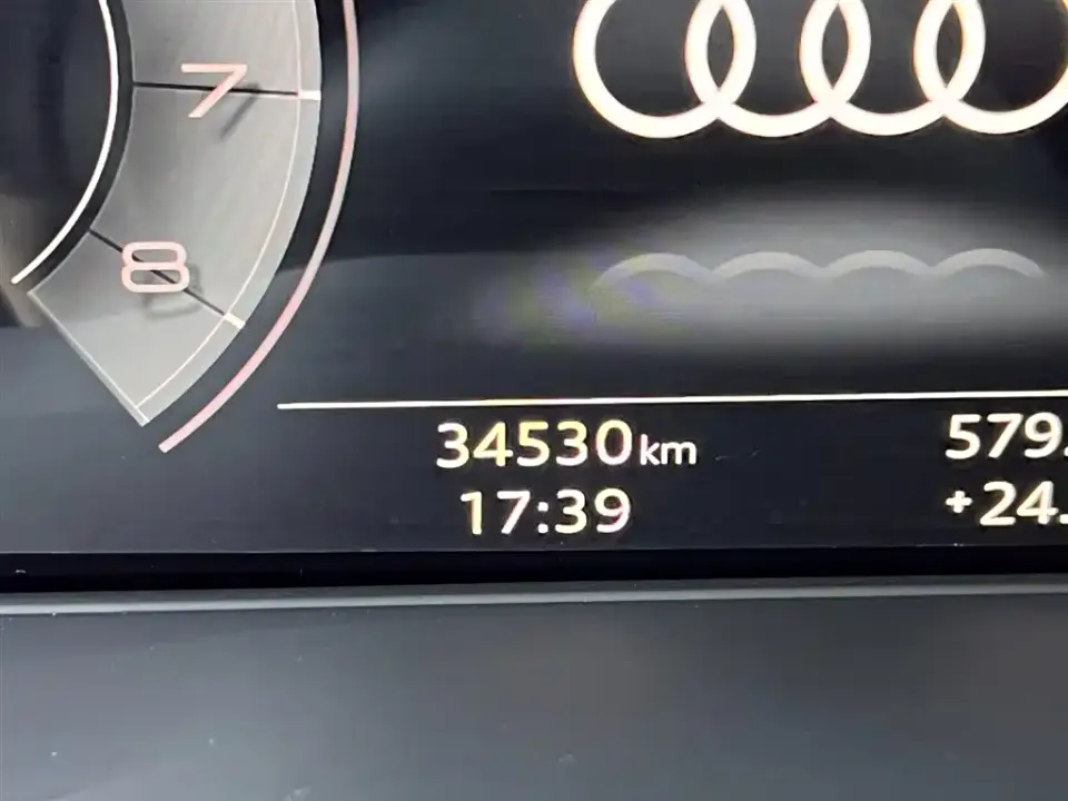 Audi Q5L Sportback