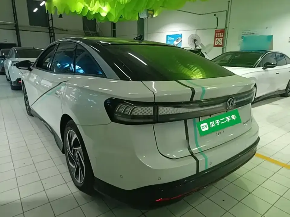 Volkswagen ID.7 VIZZION