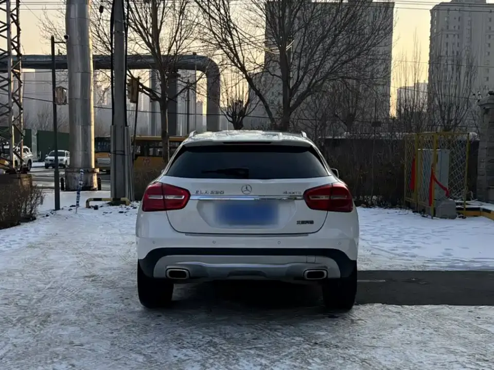 Mercedes-Benz GLA