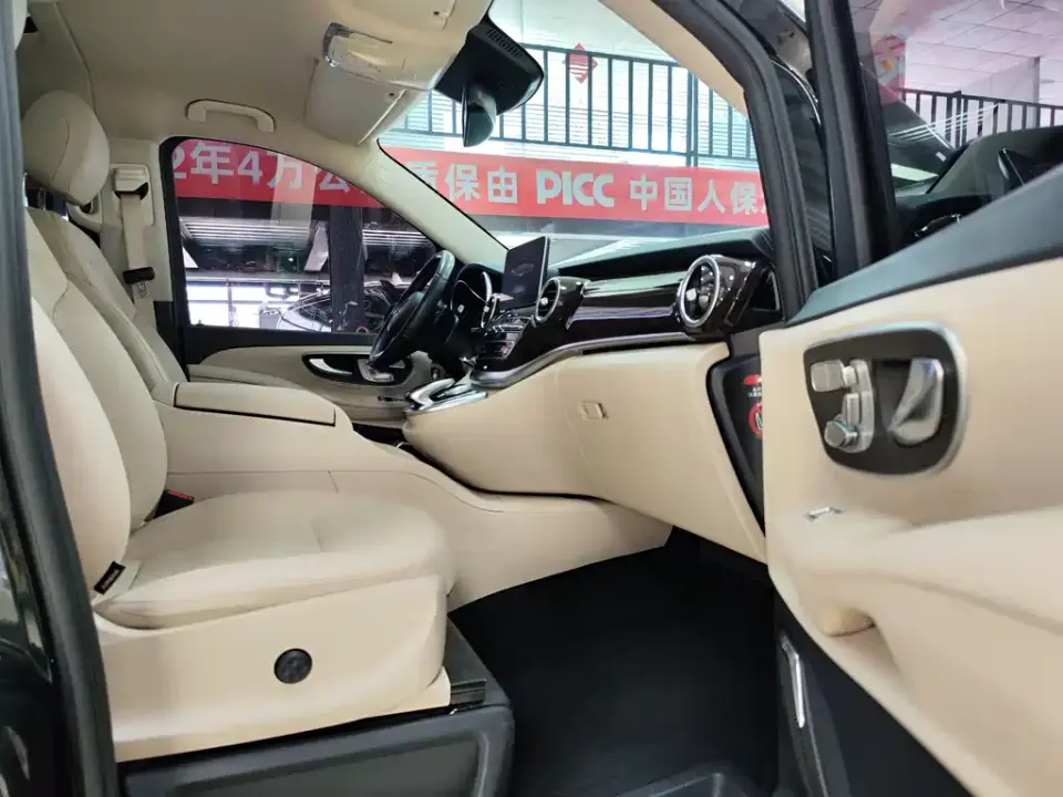 Mercedes-Benz V-Class