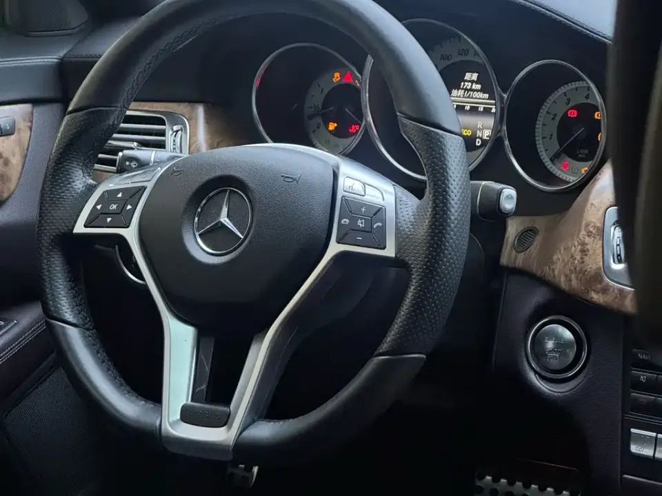 Mercedes-Benz CLS
