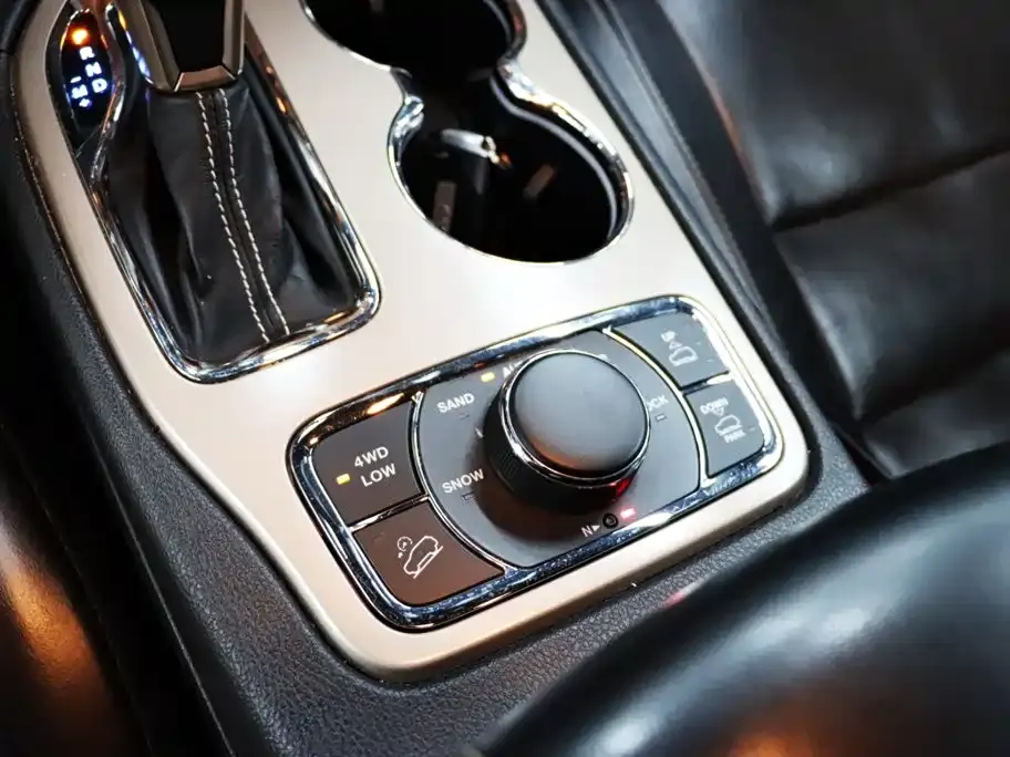 Jeep Grand Cherokee (Import)