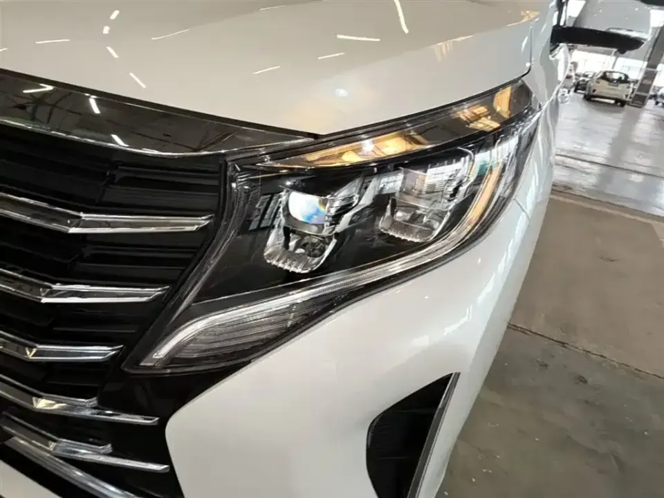 GAC Trumpchi M8