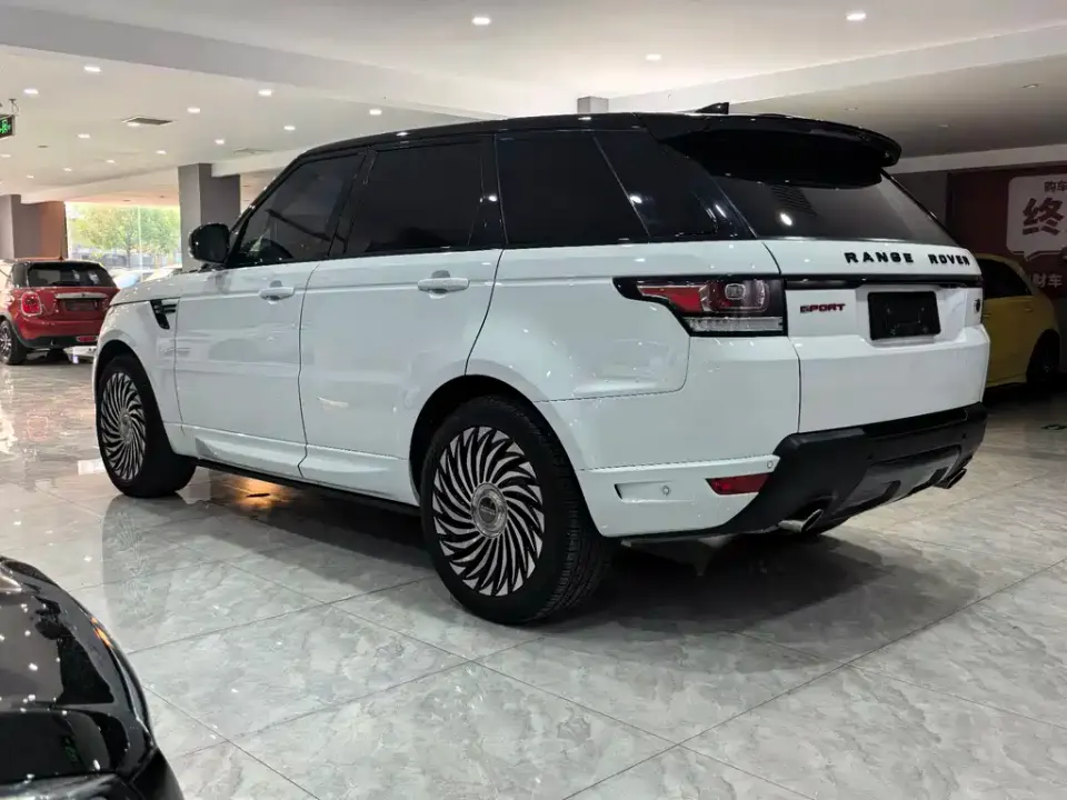 Land Rover Sport