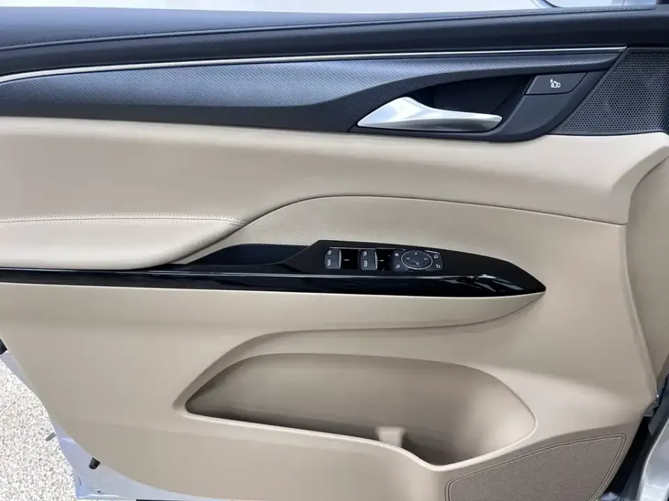 Buick GL8 Hybrid