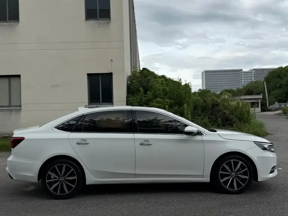 Roewe i6 Classic