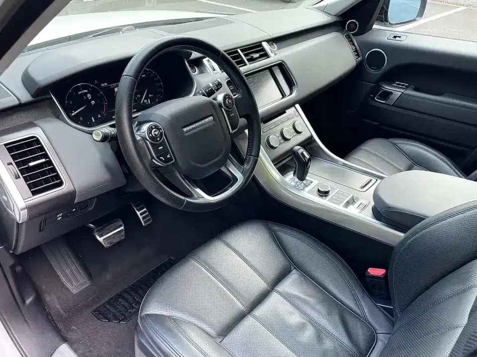 Land Rover Sport